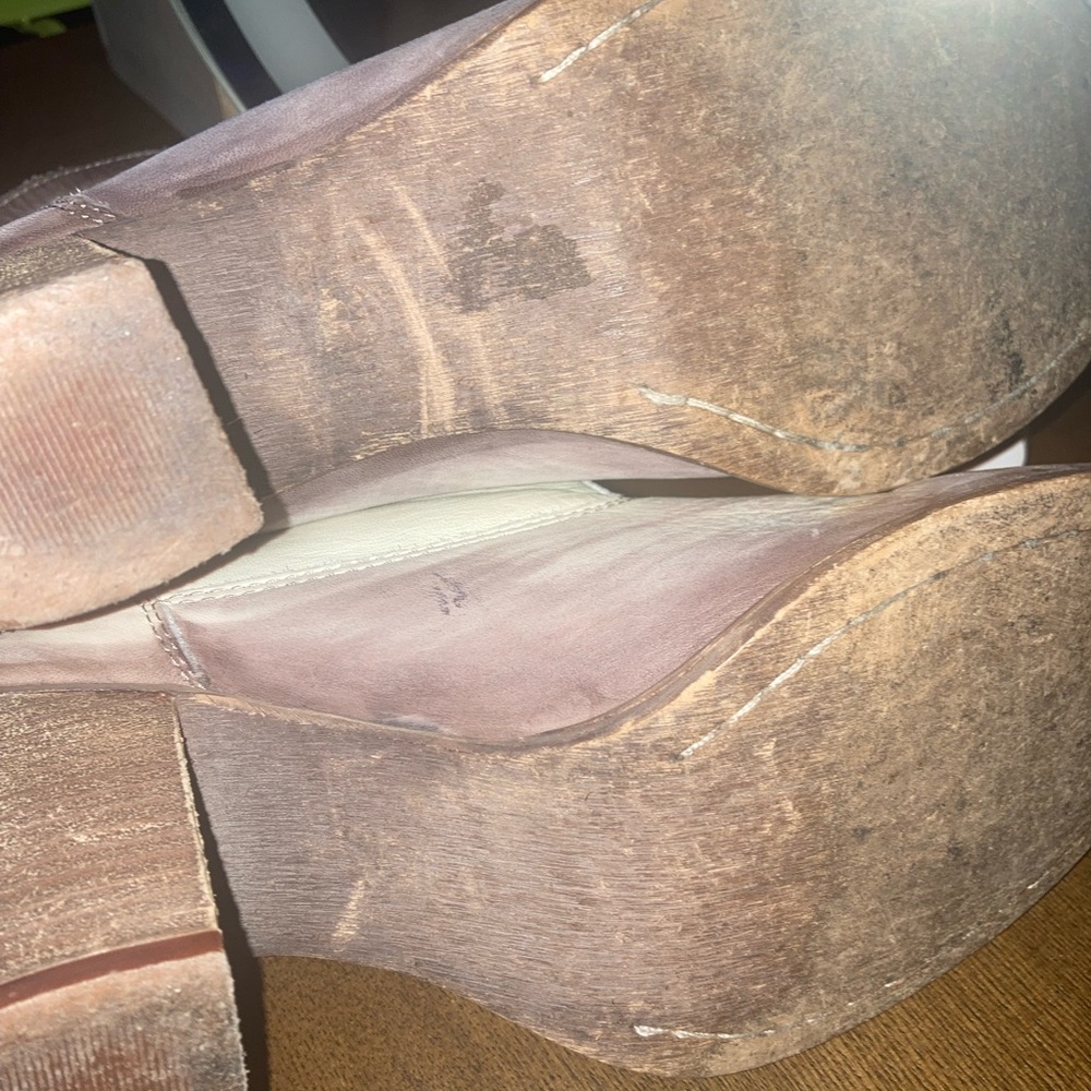 Women's Cream Ankle distressed Cowgirl Booties Size - Picture 8 of 9